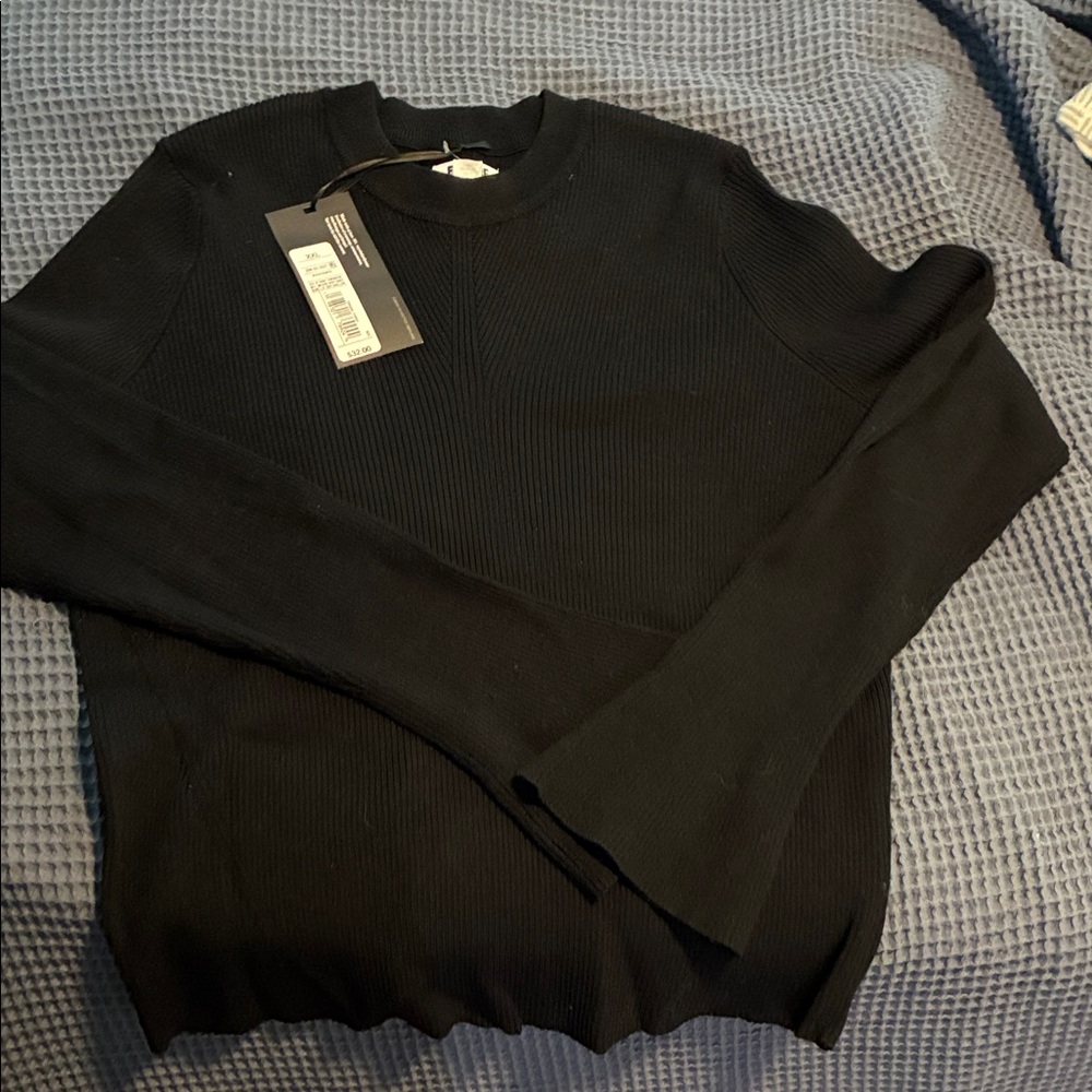 Black Ribbed Crewneck Top - Classic Everyday Knit